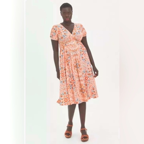 Torrid Peach Medallion Studio Knit Puff
Sleeve Skater Midi Dress -Size 3X-NWOT - Picture 1 of 14